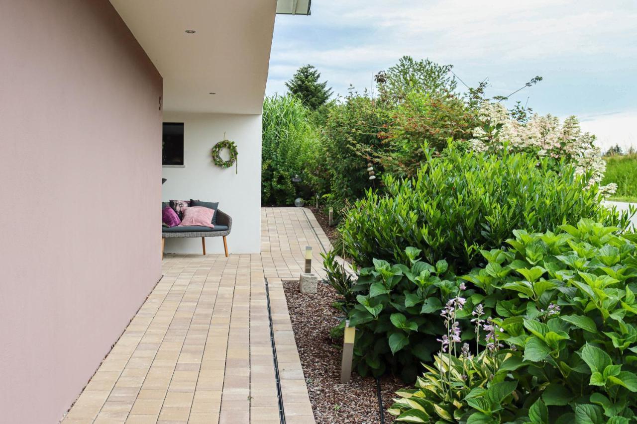 Moderne Ferienwohnung Naehe Bad Griesbach, Haarbach Bagian luar foto
